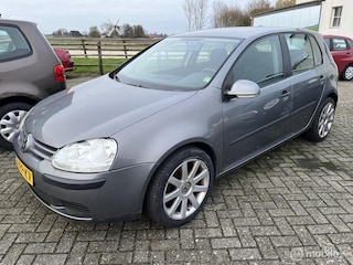 Volkswagen Golf 1.6 FSI Trendline APK 11-2027 AUTOMAAT