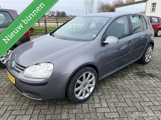 Volkswagen Golf 1.6 FSI Trendline APK 11-2027 AUTOMAAT