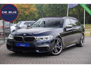 BMW 5-serie Touring G31 M550d xDrive M-Sport|High Executive|2e Eig|Individual Edition|Trekhaak|4W sturing|Panoramadak|Head Up|Dealer Onderhouden