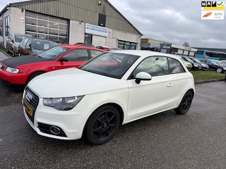 Audi A1 1.2 TFSI Ambition Pro Line Business 3-deurs Airco Bj:2011 NAP!