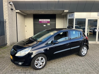 Opel Corsa 1.4-16V Enjoy / AIRCO / ALU VELGEN / 5 DEUREN / APK MAART 2026