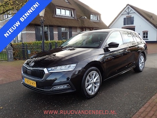 Skoda Octavia Combi 1.0 TSI Business Edition Plus Cruise Control/AppleCarplay Androidauto/Navi