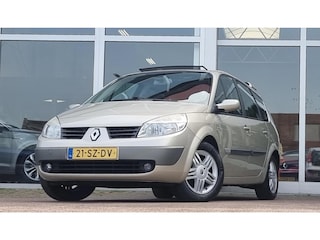 Renault Scénic 2.0i 16V Privilège Luxe Automaat Panoramadak Trekhaak 7-p