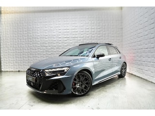 Audi A3 A3 Sportback 2.5 TFSI quattro PANO SONOS CARBON