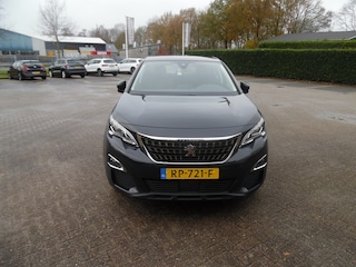 Peugeot 3008 1.2 PureTech Blue Lease Executive deze auto komt nog binnen