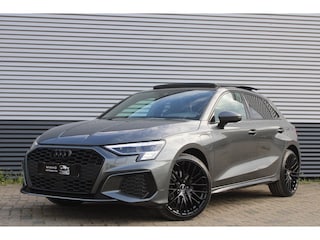 Audi A3 Sportback 40 TFSI e 3x S-Line |Panoramadak | Matrix | Black optik | Elektrische kofferbak| Adaptive cruise | Dodehoek |