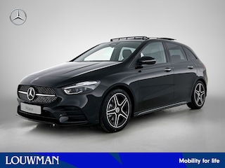 Mercedes-Benz B-klasse 180 Business Solution AMG | Nightpakket | Trekhaak | Panoramaschuifdak  | Stoelverwarming voor | Multibeam LED | Smartphone integratie | EASY PACK achterklep | Keyless-Go comfortpakket |