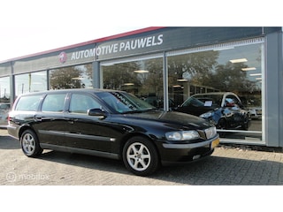 Volvo V70 2.4, benzine, schakel, 388005 km