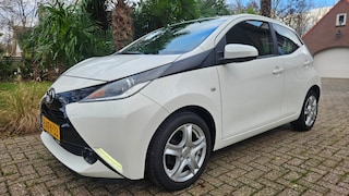 Toyota Aygo Zuinige 1.0 VVT-I X-PLAY 5drs 71.789 km ! NL AUTO