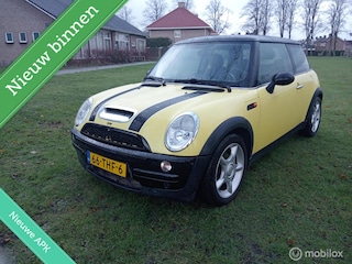 Mini Cooper 1.6 Chili NIEUWE APK BIJ AFLEVERING