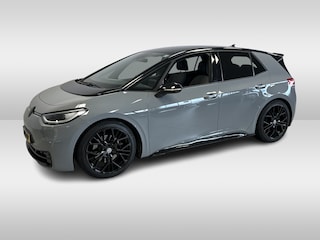 Volkswagen ID.3 First Plus 58 kWh / Camera / Keyless / Matrix LED / Interieurvoorverwarming / 19'' / DAB / 19'' / Navigatie / ACC