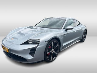 Porsche Taycan 4S Performance 84 kWh / Panoramadak / Camera / Passenger Display / PDCC / Luchtvering / 20'' / Sportdesign+Chrono / Stoelventilatie / Stoelverwarming 4x / Bose / Warmtepomp