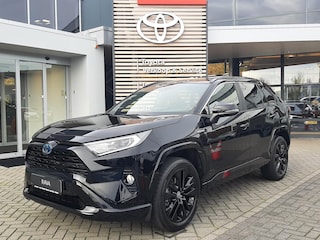 Toyota RAV4 2.5 HYBRID AWD BLACK-EDITION JBL-AUDIO STOELVERW NAVI 1650 KG TREKGEWICHT BLUETOOTH PARK-SENSOREN ELEK-ACHTERKLEP DRAADLOOS-LADEN