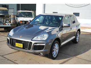 Porsche Cayenne 4.8 Turbo