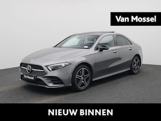 Mercedes-Benz A-klasse Limousine A 250 e AMG Line | Automaat | Panoramadak | Navigatie | Trekhaak | Bluetooth | Camera | Stoel verwarming | Adaptieve Cruise Control | Memory Seats | Lichtmetalen Velgen |