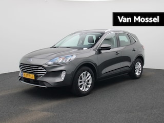Ford Kuga 1.5 EcoBoost Titanium | LMV | Virtual cockpit | Trekhaak | Cruise control | Camera | Bluetooth | Apple carplay | Navigatie | Climate control | Winterpack | Stoel/ stuur verwarming | DAB | Parkeer sensoren