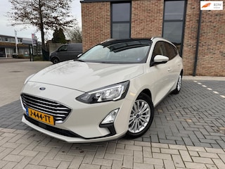 Ford Focus Wagon 1.0 EcoBoost Hybrid Titanium X Business | Pano | Stuurverwarming | digitale cockpit