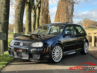 Volkswagen Golf 3.2 V6 R32