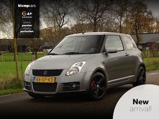 Suzuki Swift 1.6 Sport | Climate | Carplay | All Black | Dyn.Verl | Or. NL | NAP!!