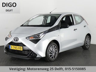 Toyota Aygo 1.0 VVT-i X SILVERLINE FUN CARPLAY NAVI AIRCO.5 DRS .GARANTIE TOT 2031 !