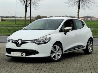 Renault Clio 1.2 TCe Expression | Automaat | Camera | Trekhaak | Stoelverwarming