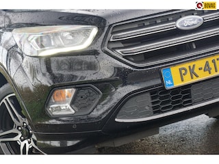 Ford Kuga 1.5 EcoBoost ST Line - Shadow Black - Winterpakket/Camera/19''