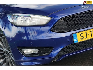Ford Focus Wagon 1.0 125PK ST-Line | Deep Impact Blue | AppleCarplay/NAV/PDC360 - Keurig!