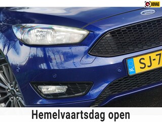 Ford Focus Wagon 1.0 125PK ST-Line | Deep Impact Blue | AppleCarplay/NAV/PDC360 - Keurig!