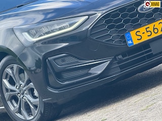 Ford Focus Wagon 1.0 EcoBoost Hybrid ST Line Style Automaat - Agate Black - Winterpakket