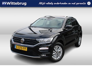 Volkswagen T-Roc 1.0 TSI 110pk Style / Navigatie / LM velgen / Parkeersensoren / Adaptive cruise control /