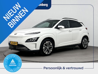 Hyundai Kona EV Fashion 64 kWh | Parkeersensoren voor en achter | Navigatie en Apple Carplay/Andoid Auto | Soh 97,5% | Warmtepomp |