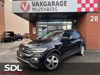 Volkswagen T-Cross 1.5 TSI Style // LED // ADAPT. CRUISE // CLIMA // CAMERA+SENSOREN // APPLE-ANDROID AUTO // STOELVERWARMING //