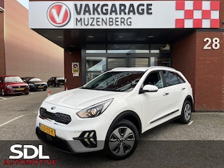 Kia Niro 1.6 GDi PHEV DynamicLine // LED // APPLE CARPLAY / ANDROID AUTO // PDC V+A // CAMERA // ADAPTIV CRUISE // STOEL + STUURWIELVERWARMING