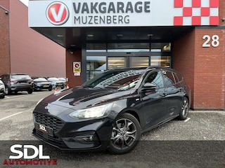 Ford Focus Wagon 1.0 EcoBoost 125PK ST Line Business // ADAPT. CRUISE // DODEHOEK // CLIMA // CAMERA+SENSOREN // NAVI+CARPLAY // STUUR+STOELVERWARMING //