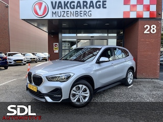 BMW X1 xDrive25e Executive // GROOT NAVI // CAMERA // CRUISE // CLIMA // STOEL VERWARMING // ELEK. KLEP //