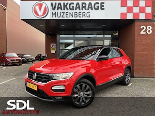 Volkswagen T-Roc 1.0 TSI Sport // ADAPT. CRUISE // DODEHOEK // NAVI // APPLE-ANDROID AUTO // PDC V+A //