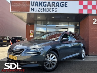 Skoda Superb Combi 1.5 TSI ACT Style Business // LED // KEYLESS // ELEK. STOELEN+GEHEUGEN // LEDER // ADAPT. CRUISE // WEGKLAPBARE TREKHAAK //