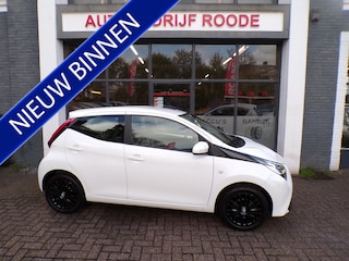 Toyota Aygo 1.0 VVT-i x-joy AUTOMAAT,1 EIGENAAR,ZEER MOOI !!!
