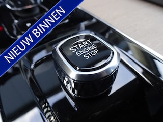 Volvo XC60 2.0 T8 Twin Engine AWD R-Design