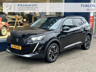 Peugeot 2008 1.2 Turbo 100 PK Allure Pack | Trekhaak 1200KG | Navigatie | Keyless Start | Camera | Parkeersensoren | Cruise Control | Climate control | LED Dagrijverlichting | 17" Lichtmetalen Velgen | Hoge Zitpositie |