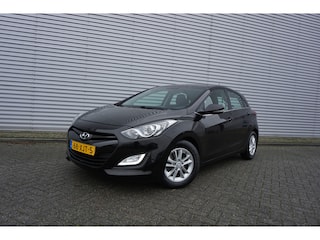 Hyundai i30 1.6 GDI i-Vision Automaat AUTOMAAT / Climate / Navi / Cruise controle / Led / Lm velgen