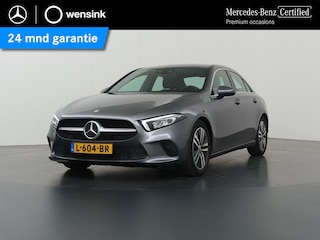 Mercedes-Benz A-klasse 180 Business Solution Luxury | Trekhaak | Stoelverwarming | Widescreen | Achteruitrijcamera |