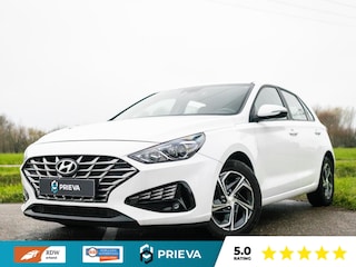 Hyundai i30 1.0 T-GDI Essential *Camera, Apple CarPlay*