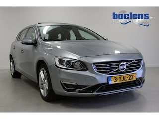 Volvo V60 2.4 D6 AWD Plug-In Hybrid Summum | SCHUIF-/KANTELDAK | STANDKACHEL | STOEL+STUUR/VERW | LMV | LED | CAM |
