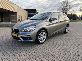 BMW 2-serie Tourer 218i Executive Automaat [ fm navi,ecc,lmv,pdc,trekhaak ]