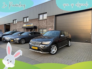 BMW X1 sDrive18d Executive | 1E EIGENAAR | 12MND GARANTIE | AUTOMAAT | NAVI | CRUISE | TREKHAAK |