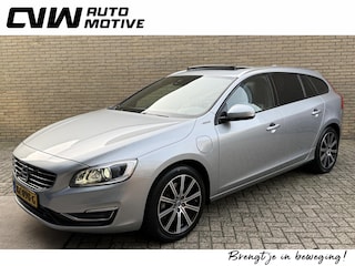 Volvo V60 2.4 D5 Twin Engine R-Design Plug-in | Leder | Schuif/kanteldak | Navigatie | Afneembare trekhaak | Camera | Bi-Xenon | Stoelverwarming | Elektrische verstelbare stoel met memory | | 18 inch LMV | Cruise control | Volledig onderhouden!