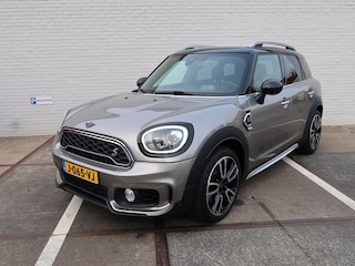 Mini Countryman (f60) 2.0 192pk ALL4 John Cooper Works Automaat I Panoramo I Memory I HUD I Camera I PDC I Leder I Stoelverwarm. I Harman Kardon I Navi I