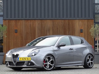 Alfa Romeo Giulietta 1.7 TBi 241PK / Salsa Verde / Carbon / LED / *NAP*