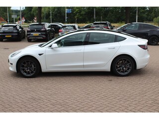 Tesla Model 3 Standard RWD Plus 60 kWh / Autopilot / Panoramadak / Camera / Premium Audio / 18'' / Leder